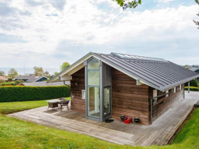 Quaint Holiday Home in Hejls With Roofed Terrace, Hejls